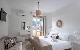 Alexander House Hotel