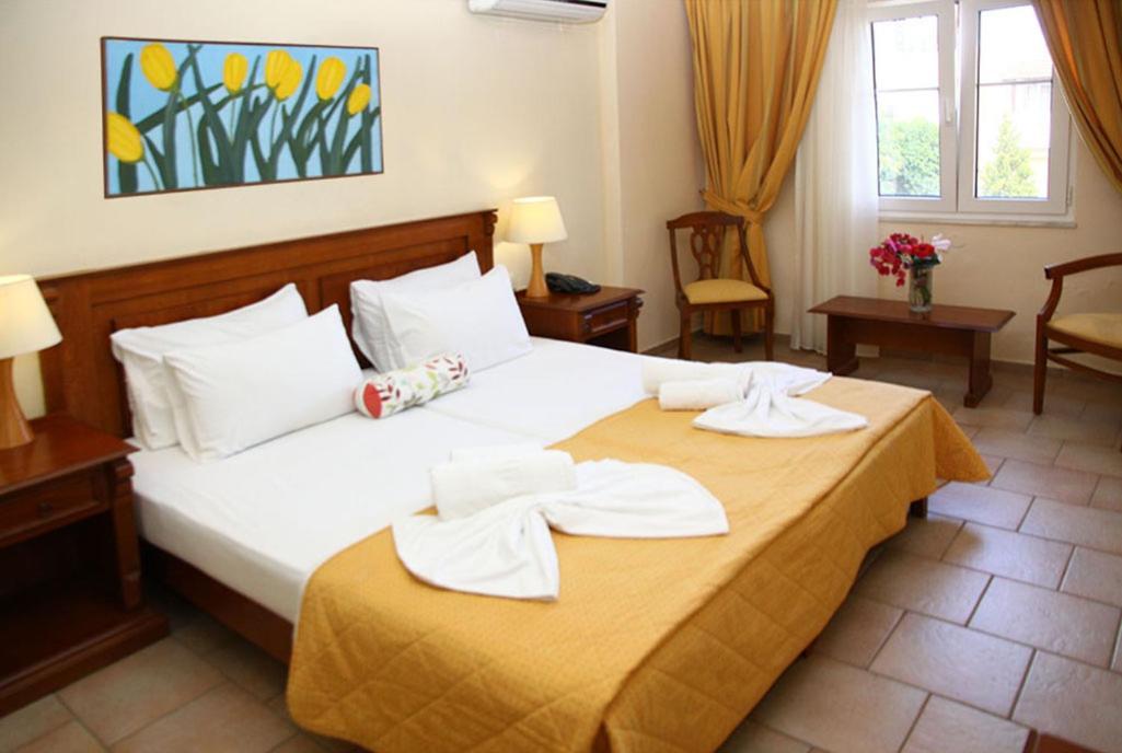 Alexander House Hotel Agia Pelagia  Esterno foto