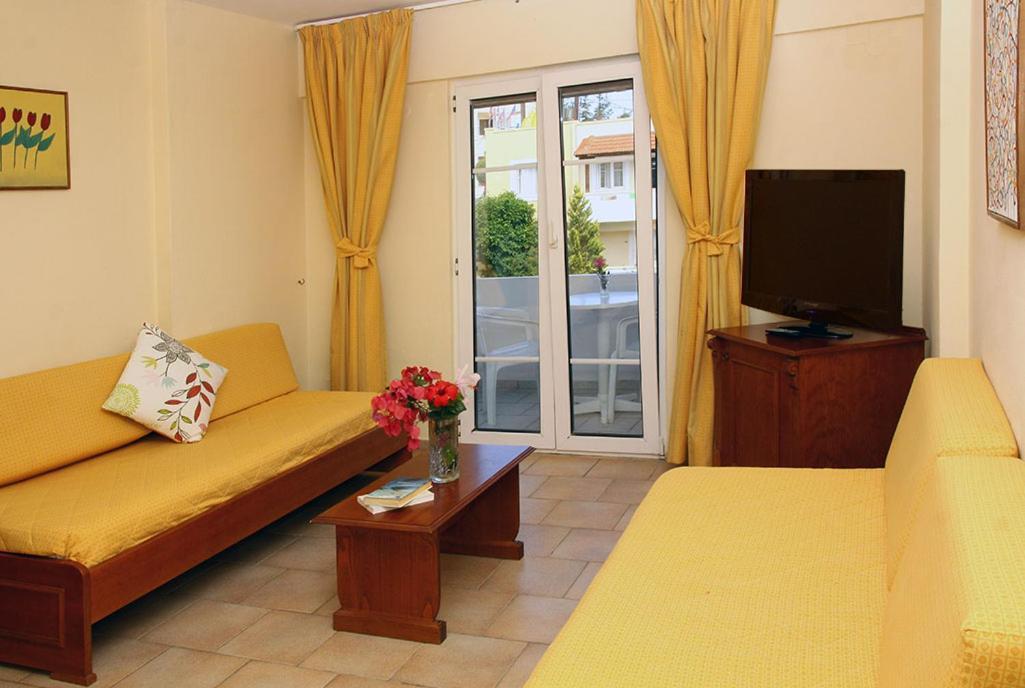 Alexander House Hotel Agia Pelagia  Esterno foto
